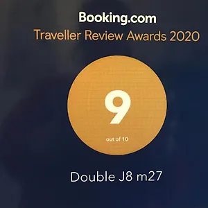 Double J8 M27 Homestay